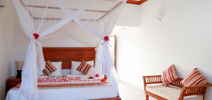 Combiné Zanzibar Bahari Villas 4* + Safari 2 nuits dans la réserve de Selous en avion, Séjour Tanzanie, Zanzibar par Ôvoyages Combiné Zanzibar Bahari Villas 4* + Safari 2 nuits dans la réserve de Selous en avion, Séjour Tanzanie, Zanzibar par Ôvoyages