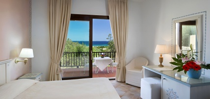 Hôtel Stelle Marine 4*, Séjour Italie, Sardaigne par Ôvoyages Hôtel Stelle Marine 4*, Séjour Italie, Sardaigne par Ôvoyages