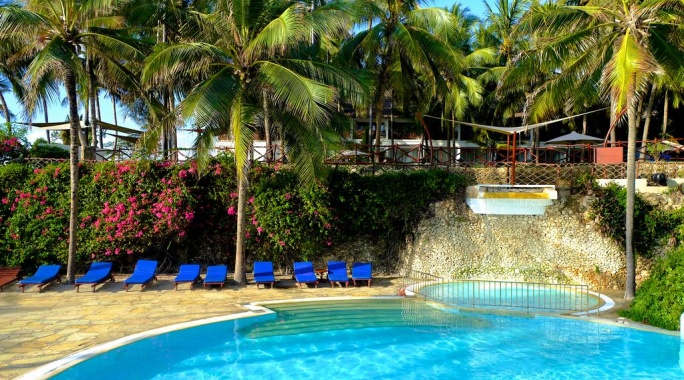 Hôtel Voyager Beach Resort 4* + Safari 1 nuit, Combiné Kenya par Ôvoyages Hôtel Voyager Beach Resort 4* + Safari 1 nuit, Combiné Kenya par Ôvoyages
