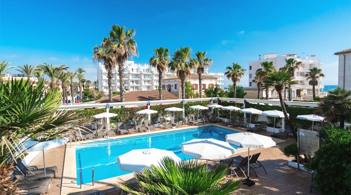 Hôtel THB Gran Playa 4* Adult Only +18, Séjour Espagne & ses îles, Baléares, Majorque par Ôvoyages Hôtel THB Gran Playa 4* Adult Only +18, Séjour Espagne & ses îles, Baléares, Majorque par Ôvoyages